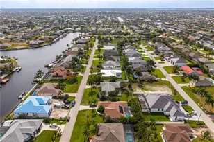 2312 SW 50th St, Cape Coral, FL 33914 - Photo 9