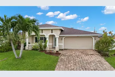 1023 SE 15th St, Cape Coral, FL 33990 - Photo 5