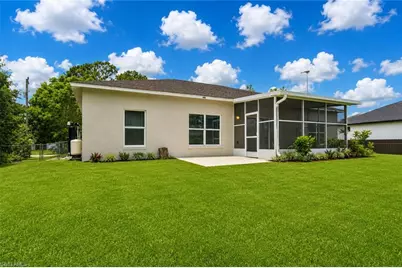 818 Desoto Ave S, Lehigh Acres, FL 33972 - Photo 21
