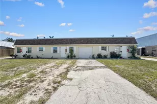 6617 Warwick Cir, Fort Myers, FL 33919 - Photo 3