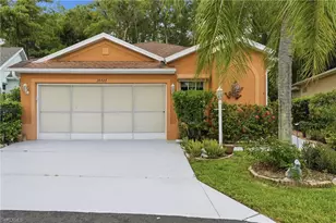 10727 Maui Cir, Estero, FL 33928 - Photo 9
