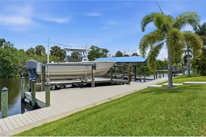2218 Coral Point Dr, Cape Coral, FL 33990 - Photo 9