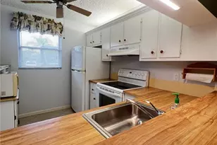 9301 Central Park Dr, Fort Myers, FL 33919 - Photo 7