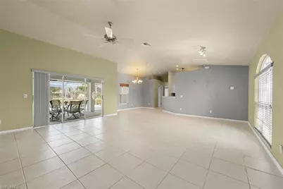 3920 SE 2nd Pl, Cape Coral, FL 33904 - Photo 7
