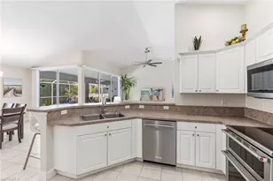 1905 SW 25th Terrace, Cape Coral, FL 33914 - Photo 7