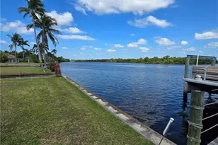 4919 E Riverside Dr, Fort Myers, FL 33905 - Photo 3