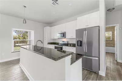 1111 SW 5th Ter, Cape Coral, FL 33991 - Photo 7