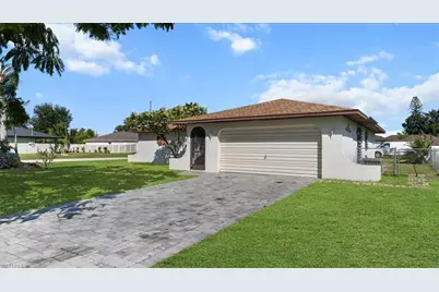 1717 SE 11th Ter, Cape Coral, FL 33990 - Photo 3