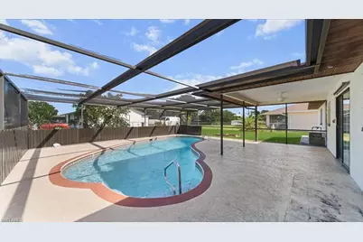 1717 SE 11th Ter, Cape Coral, FL 33990 - Photo 23