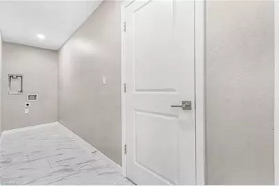 126 NE 9th St, Cape Coral, FL 33909 - Photo 19