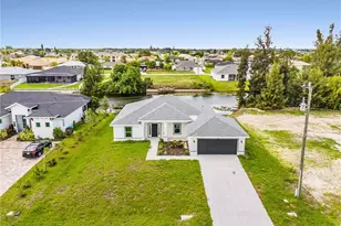 126 NE 9th St, Cape Coral, FL 33909 - Photo 23