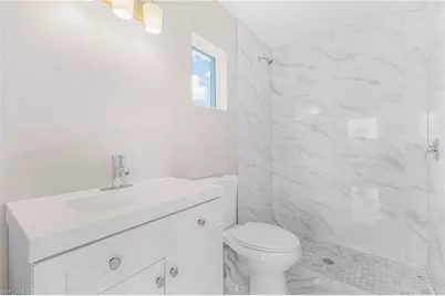 126 NE 9th St, Cape Coral, FL 33909 - Photo 13