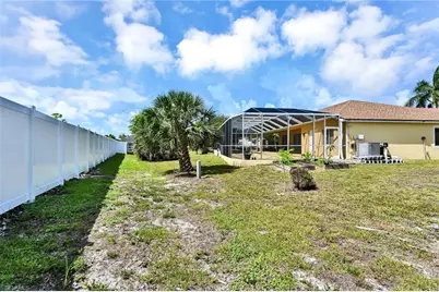 311 SW 32nd Pl, Cape Coral, FL 33991 - Photo 5