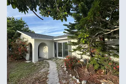 1683 Atlanta Plaza Dr, Sanibel, FL 33957 - Photo 3