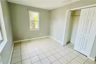 5628 Fifth Ave, Fort Myers, FL 33907 - Photo 9