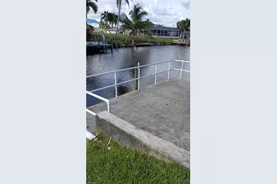 1629 SE 12th St, Cape Coral, FL 33990 - Photo 29