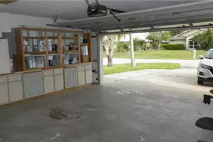 1629 SE 12th St, Cape Coral, FL 33990 - Photo 27