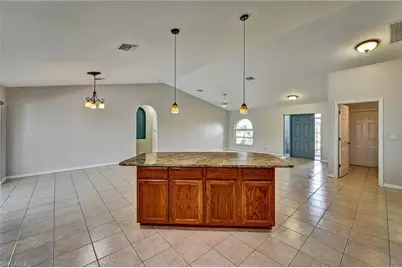 2000 NW 4th St, Cape Coral, FL 33993 - Photo 21