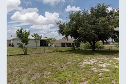 1124 Diplomat Pkwy W, Cape Coral, FL 33993 - Photo 29