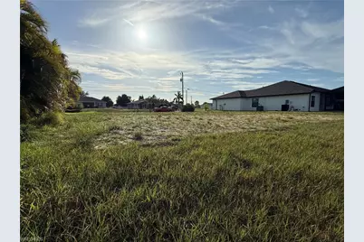 3009 SW 11th Pl, Cape Coral, FL 33914 - Photo 3