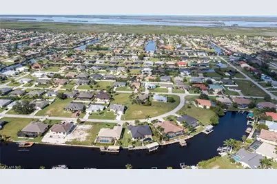 3330 SW 25th Ct, Cape Coral, FL 33914 - Photo 7