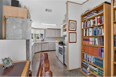 14505 Nathan Hale Ln #475, North Fort Myers, FL 33917 - Photo 17