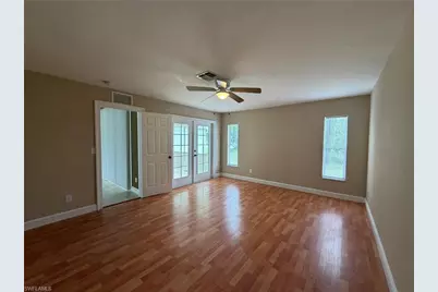 3404 NE 9th Ave, Cape Coral, FL 33909 - Photo 25