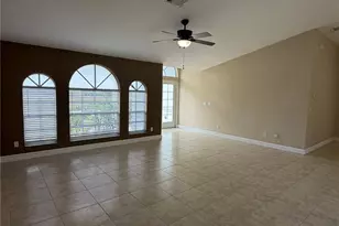 3404 NE 9th Ave, Cape Coral, FL 33909 - Photo 5