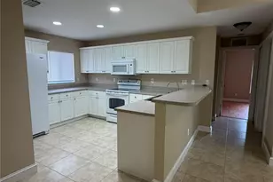 3404 NE 9th Ave, Cape Coral, FL 33909 - Photo 9
