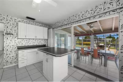 4402 SE 1st Pl, Cape Coral, FL 33904 - Photo 19