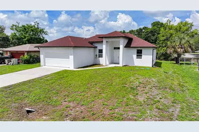 127 Connecticut Rd, Lehigh Acres, FL 33936 - Photo 3