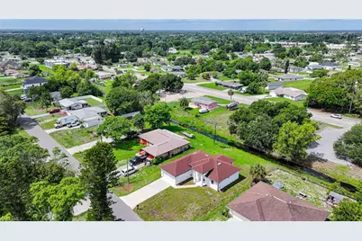 127 Connecticut Rd, Lehigh Acres, FL 33936 - Photo 5