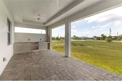 4304 Jacaranda Pkwy W, Cape Coral, FL 33993 - Photo 7