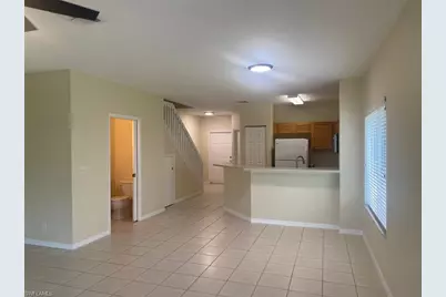 8240 Pacific Beach Dr, Fort Myers, FL 33966 - Photo 15