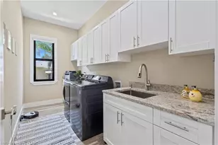 2123 19th St SW, Naples, FL 34117 - Photo 15