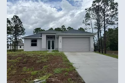 745 Manuel St E, Lehigh Acres, FL 33974 - Photo 3