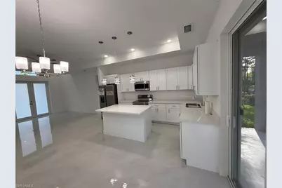 745 Manuel St E, Lehigh Acres, FL 33974 - Photo 7