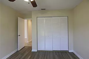 1420 Park Shore Cir, Fort Myers, FL 33901 - Photo 9