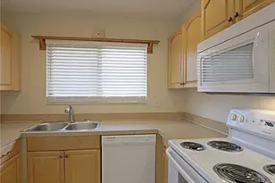 1420 Park Shore Cir, Fort Myers, FL 33901 - Photo 5