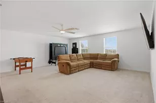 19892 Green Pasture Rd, Lehigh Acres, FL 33974 - Photo 35