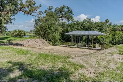 5247 County Rd 78, Labelle, FL 33935 - Photo 7