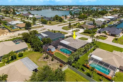 805 SW 52nd St, Cape Coral, FL 33914 - Photo 15