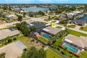 805 SW 52nd St, Cape Coral, FL 33914 - Photo 15