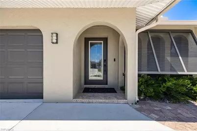 805 SW 52nd St, Cape Coral, FL 33914 - Photo 17