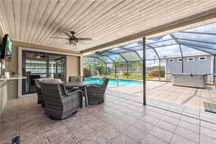805 SW 52nd St, Cape Coral, FL 33914 - Photo 37