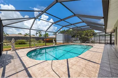 805 SW 52nd St, Cape Coral, FL 33914 - Photo 13