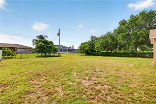903 SE 5th Ave, Cape Coral, FL 33990 - Photo 23