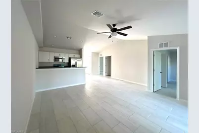 605 SE 14th St, Cape Coral, FL 33990 - Photo 31