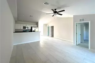 605 SE 14th St, Cape Coral, FL 33990 - Photo 31
