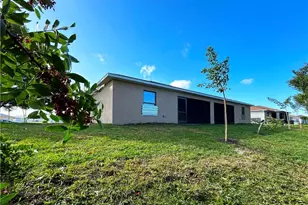 605 SE 14th St, Cape Coral, FL 33990 - Photo 35